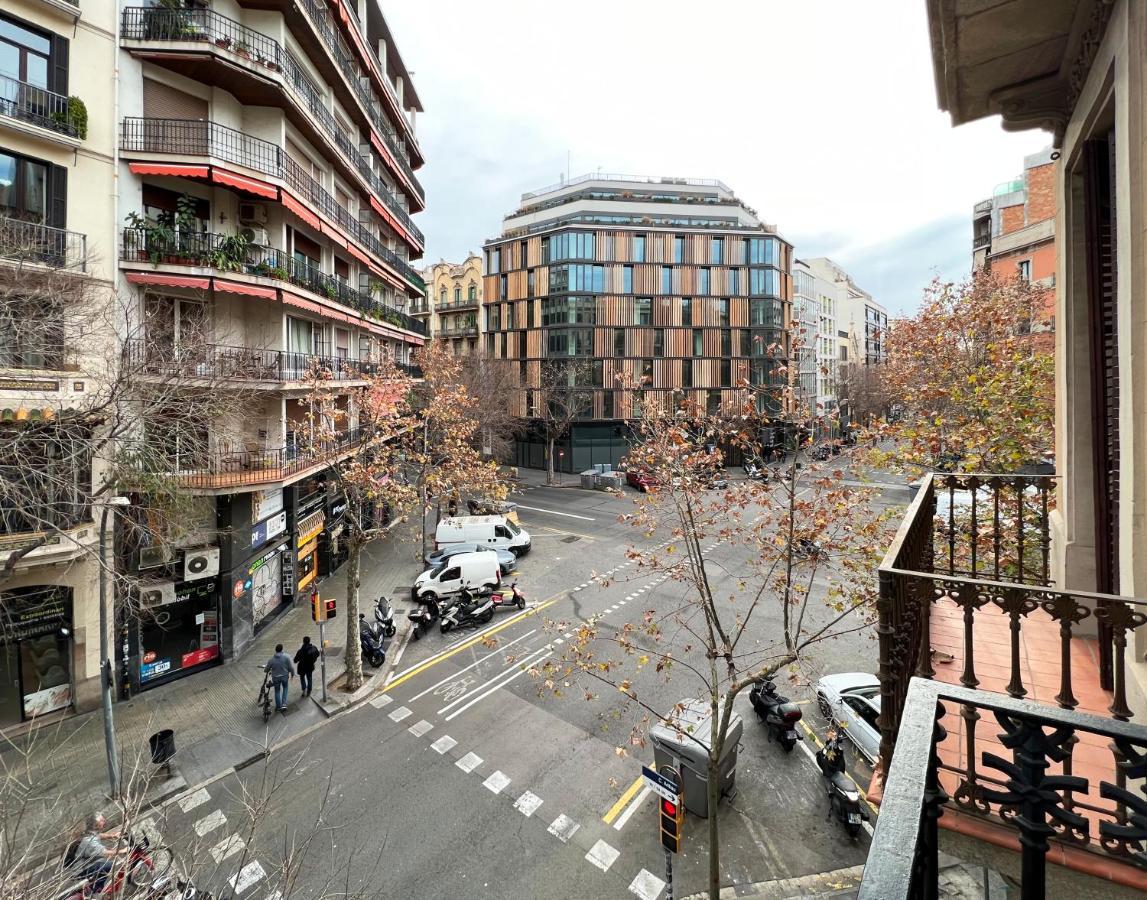 Lolita Bcn Apartment En El Eixample Barcelona Exterior photo
